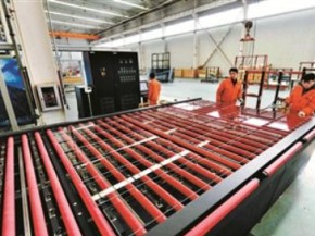 洛陽北玻研發汽車鋼化玻璃制造設備填補國內空白