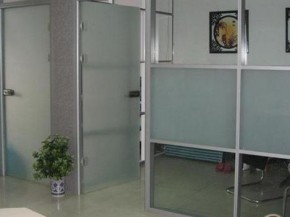 建材板塊走高 玻璃震蕩上行