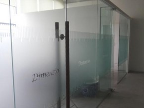 玻璃門腰線標準尺寸是什么？玻璃腰線的應用有哪些