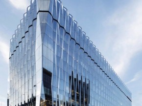 東京銀座新商場 僅玻璃立面就花了不少心思