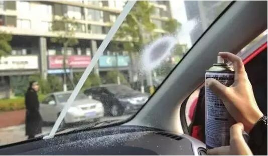 汽車玻璃除霧，4招簡單又實用!