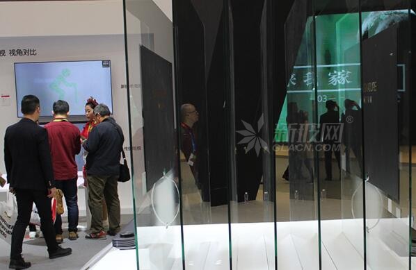LG推出超薄壁紙電視 厚度相當于普通玻璃