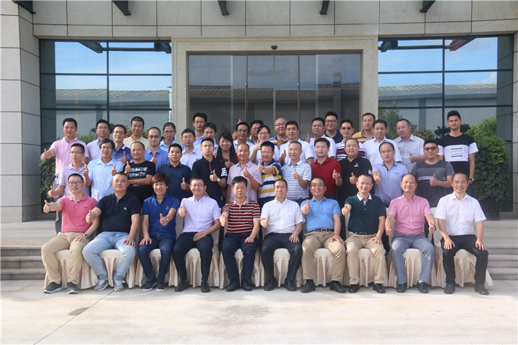 廣東玻璃企業(yè)聯(lián)手破人力設(shè)備風(fēng)控采購四困惑