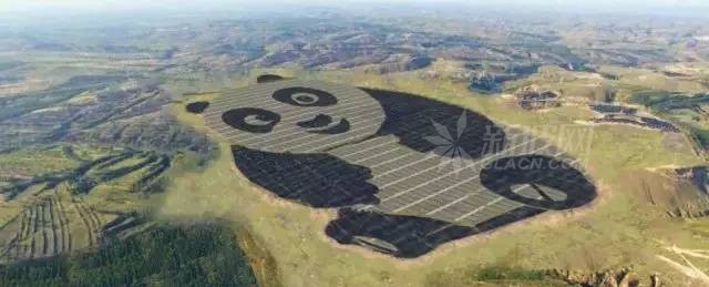 首座熊貓外型光伏電站在山西大同郊外落成