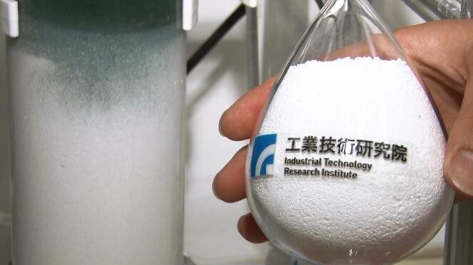 臺(tái)灣研發(fā)出玻璃奈米孔洞吸附材料回收液晶面板