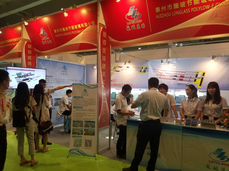 龍玻鏡面成像鋼化中空玻璃亮相廣州玻璃展