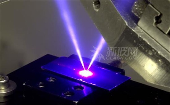 英國研究生開發3D打印光纖 改進數據傳輸系統
