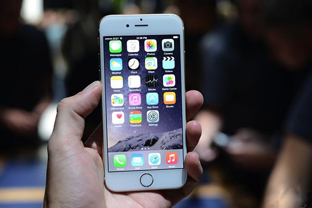 從手機材質看iPhone的十年：金屬和玻璃是真愛