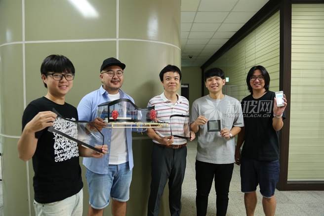 玻璃貼膜可切換明暗 中山大學獲創業杰出獎