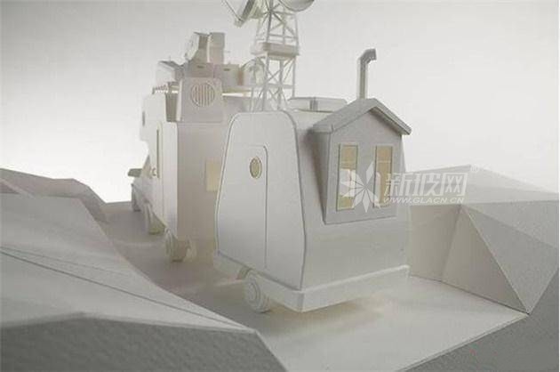 被困在玻璃容器里的迷你小房車