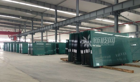 沙河玻璃企業(yè)大面積停產(chǎn)限產(chǎn)催生第二輪玻璃原片漲價熱潮