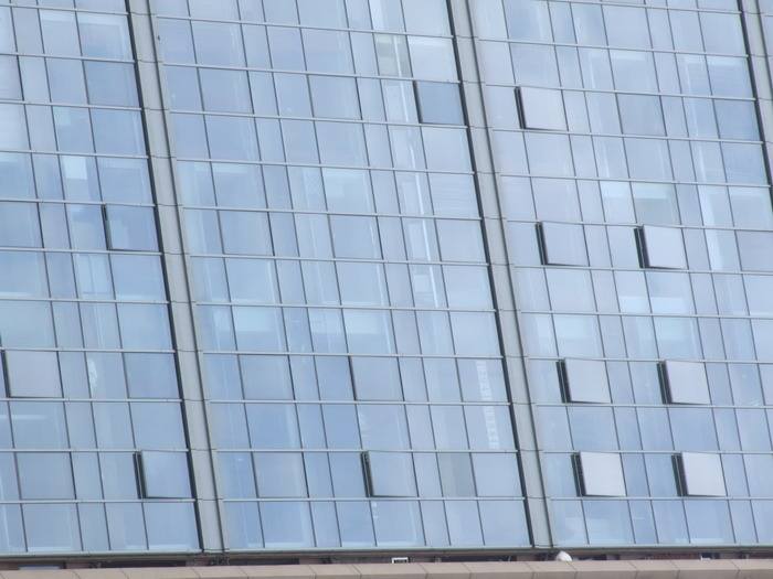 深圳建筑設計規則將出臺新修訂 玻璃幕墻今后不是想裝就能裝