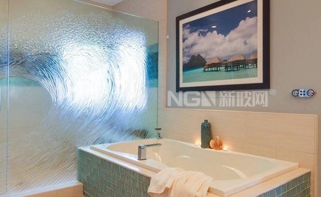 藝術玻璃隔斷施工具體怎么做？有哪些注意事項呢？