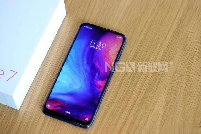 Redmi紅米Note 7雙面均使用康寧GG5玻璃