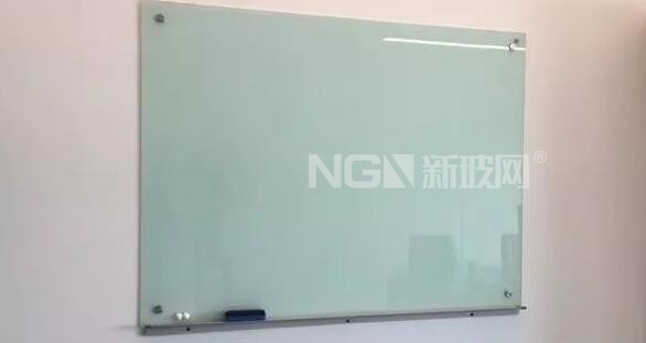 如何辨別磁性鋼化玻璃白板質量