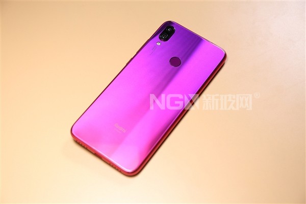 紅米全系新品搭載康寧五代玻璃