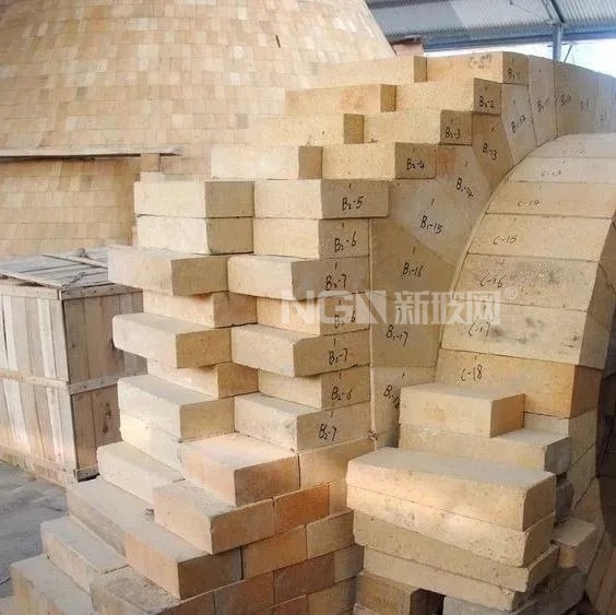 玻璃熔窯到底用哪些耐火材料？