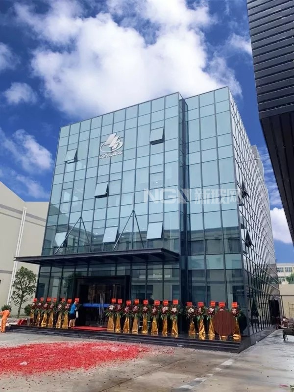 風(fēng)正時(shí)濟(jì)策馬揚(yáng)鞭，龍玻集團(tuán)新辦公大樓落成