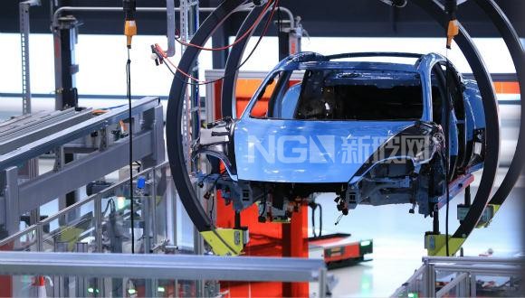 熬過國內冰點期又遇海外停產，福耀等汽車零部件供應商的日子還好嗎？