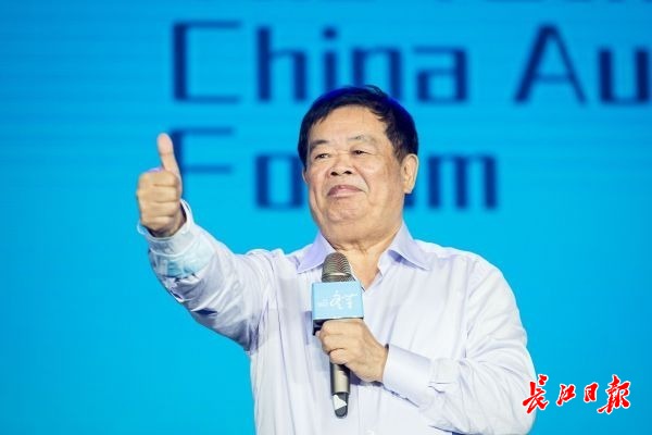 曹德旺：公司高管五分之一是湖北人，在武漢也建了一個工廠