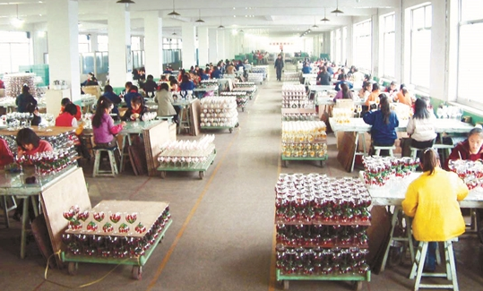 祁縣玻璃器皿產業逆市上揚 訂單已至今年5月
