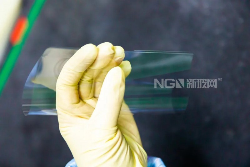 凱盛科技柔性超薄玻璃實現重大突破 形成國內唯一全國產化產業鏈