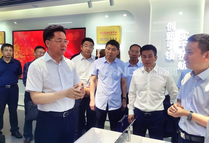 定西碲化鎘太陽能發電玻璃產業發展機會研究座談會在上海召開