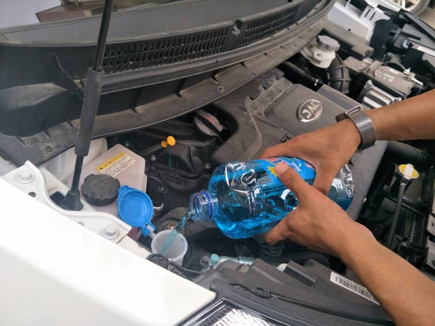 央視曝超兩成汽車玻璃水不合格