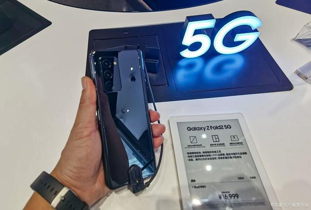 康寧推新品玻璃產品線用于保護手機攝像頭，三星將率先使用