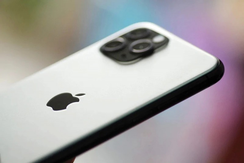 一塊iPhone玻璃引發的資本爭奪戰