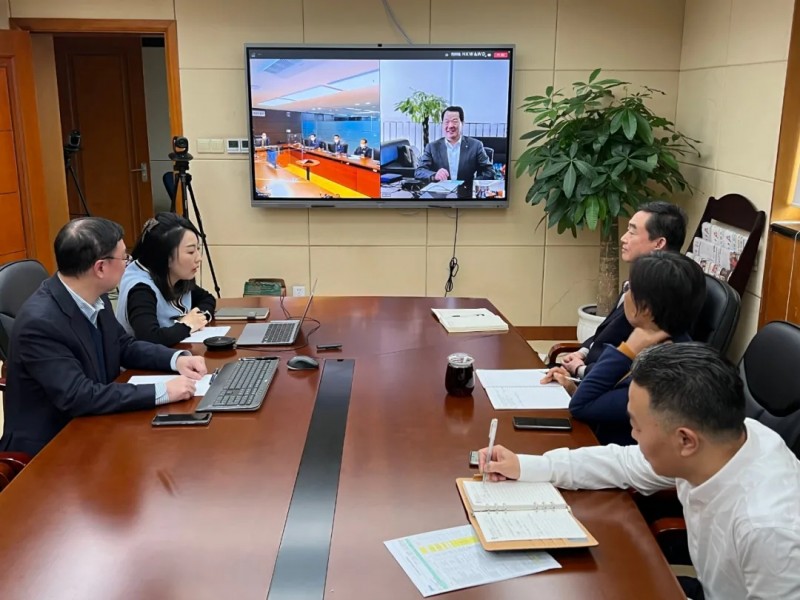 中國建材工程集團與韓國KCC集團簽署印尼1200t/d浮法玻璃生產線總包合同