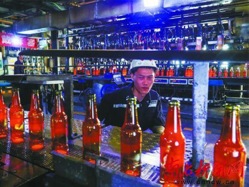 通產華晶：萬噸玻璃液年產億支瓶