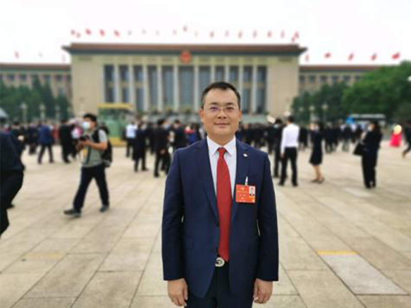 全國政協委員、福耀玻璃集團副董事長曹暉：應更嚴格審查移動端網絡游戲