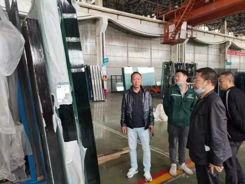 湖北省招商局考察團蒞臨洛陽金甲共商合作