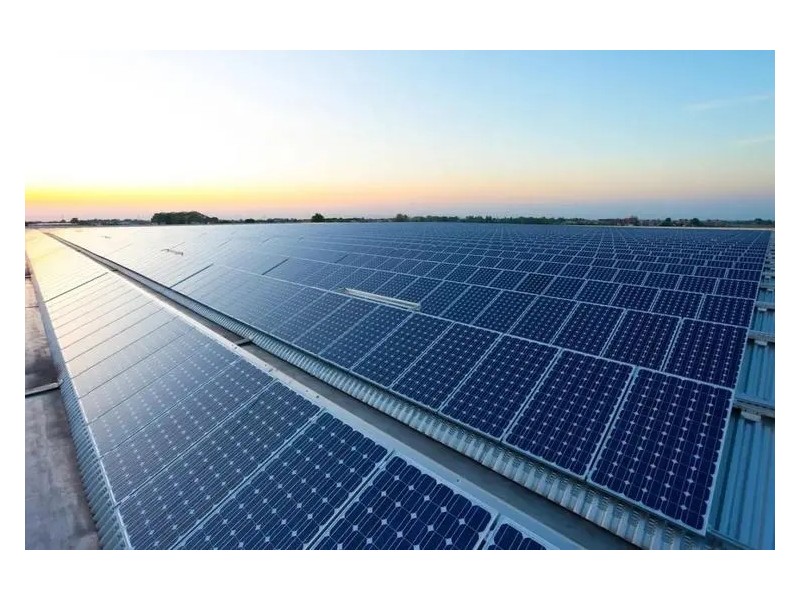 2027年全球太陽能光伏玻璃市場價值約為211億美元