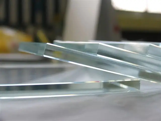 中國建筑玻璃與工業玻璃協會：提升產品技術水平，滿足光伏新能源發展需求！