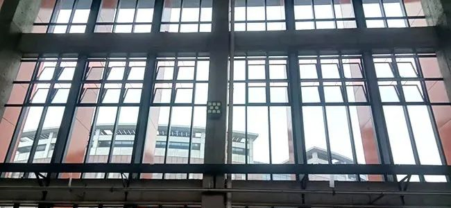 徐州鑫友公司浮法玻璃新技術國家重點實驗室二期項目電動排煙窗工程完工