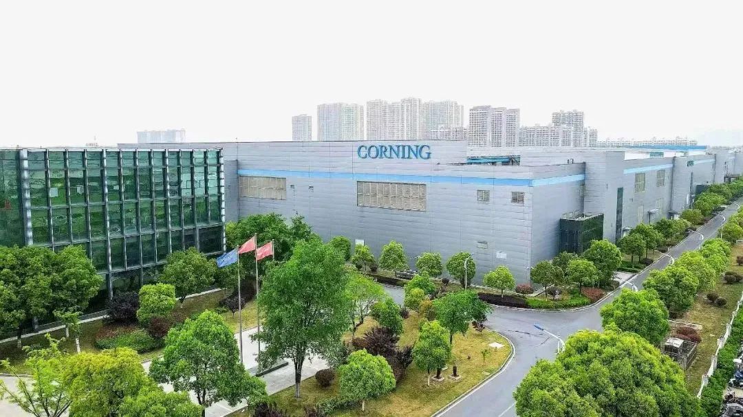 康寧新增投資1.35億美元，在合肥新投入車載顯示蓋板玻璃加工產線