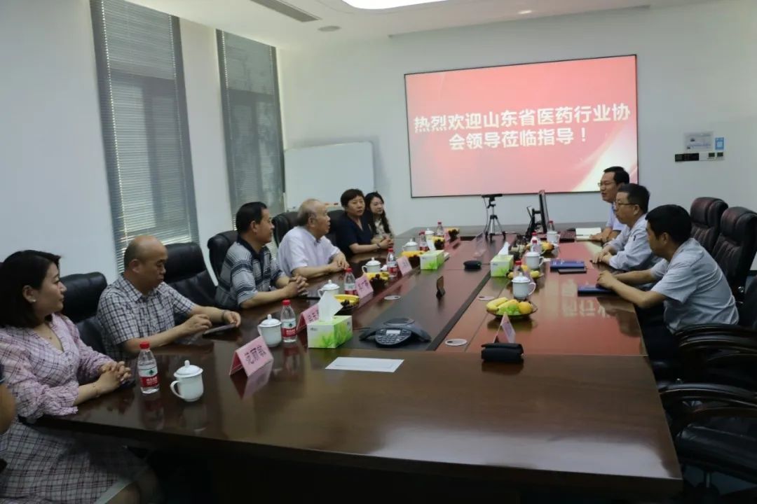 山東省醫藥行業協會領導到力諾特玻考察指導