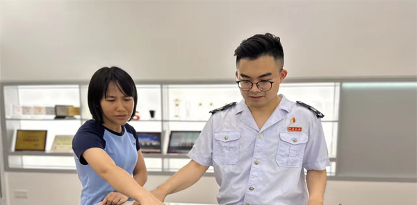 透過玻璃“智造”看稅惠密碼