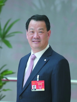 中國工程院院士彭壽：為了中國超薄玻璃“領跑”世界
