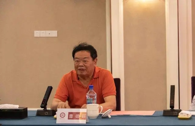 曹德旺再次蒞臨武昌理工學院考察 探討高水平民辦大學建設