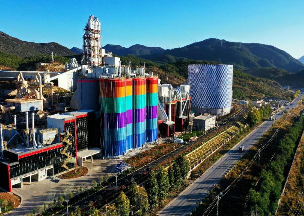 中研院玻璃新材料獲創新大賽一等獎、中國巨石發明專利獲一等獎?