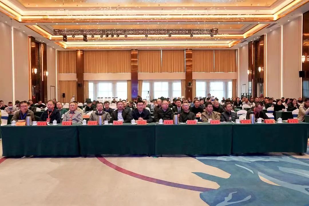 成框系統(tǒng)對(duì)接中空線！能特異20周年慶發(fā)布中空玻璃全尺寸智能生產(chǎn)線